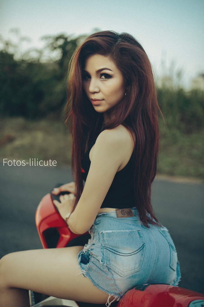 14美女偷拍洗澡